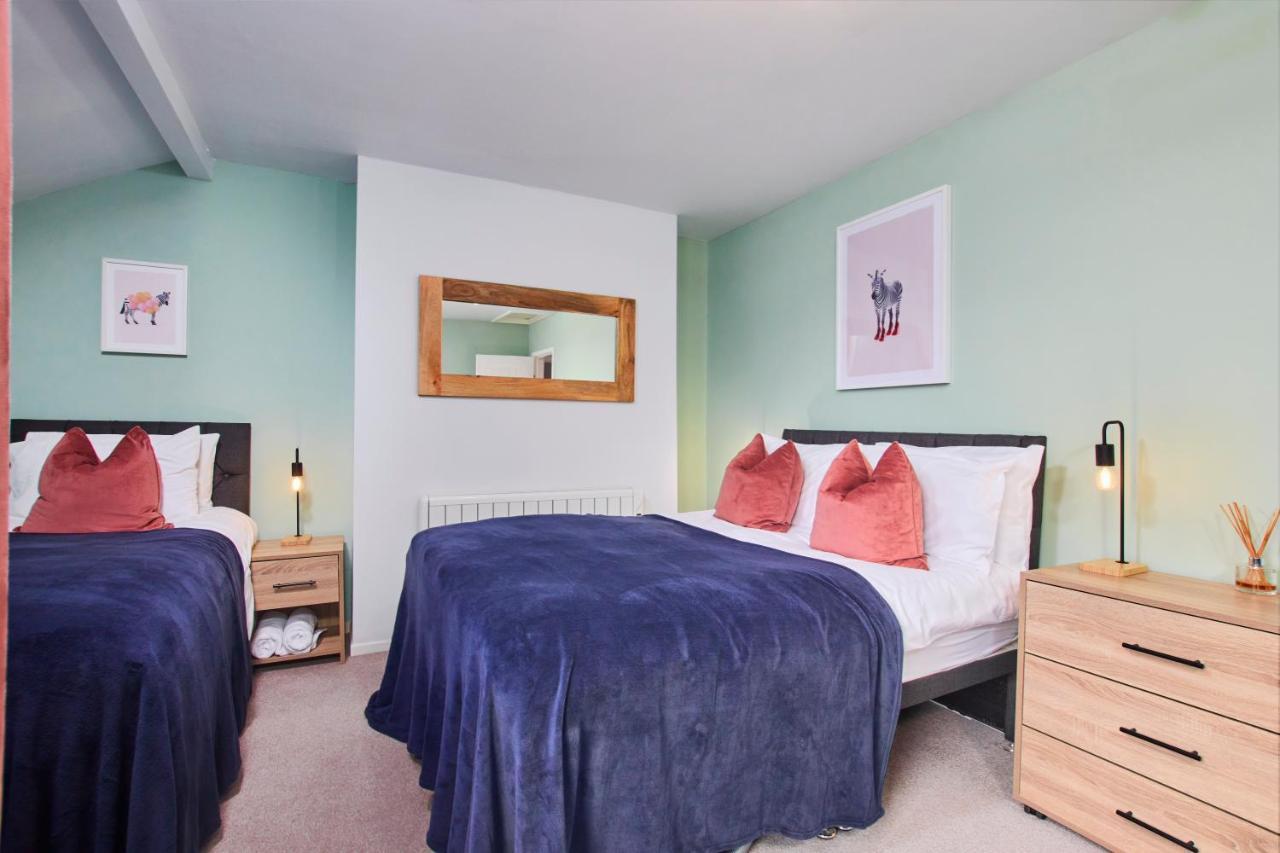 Fantastic Central Stratford Two Bedroom Apartment By Purestay Short Lets & Serviced Accommodation With Parking Exteriör bild